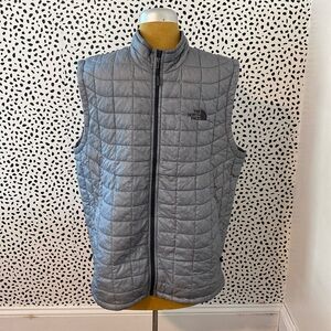 The North Face Jacket Vest Mens Large Gray Puffer Quilted Thermoball
